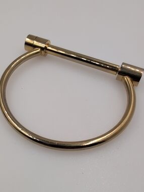 Kinsley Armelle Bar Bracelet - Screw Cuff Bracelet In Excellent Condition